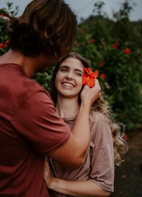 كيف تستخدم الظروف المحيطة بك لتعرف على البنات ؟